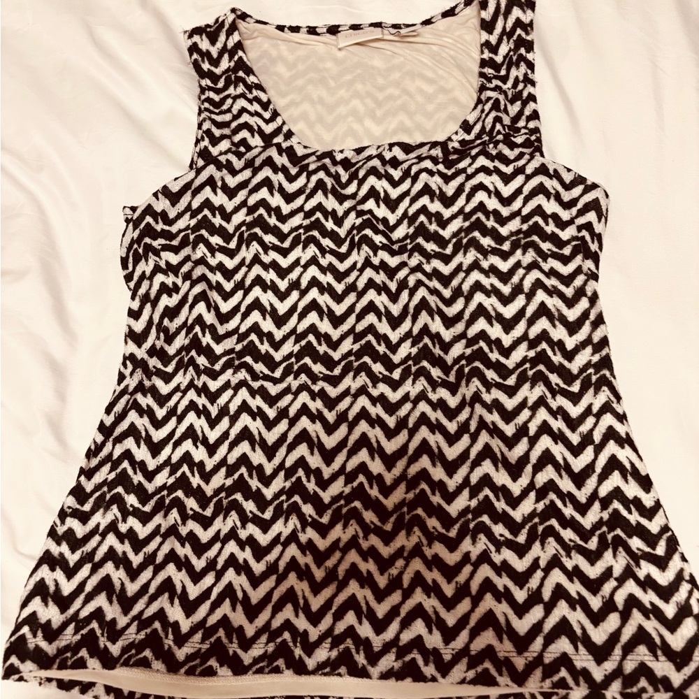 Chico's Black and White Fitted Sleeveless Tank Top